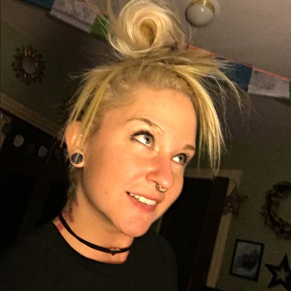 Meet your Posher, Trina